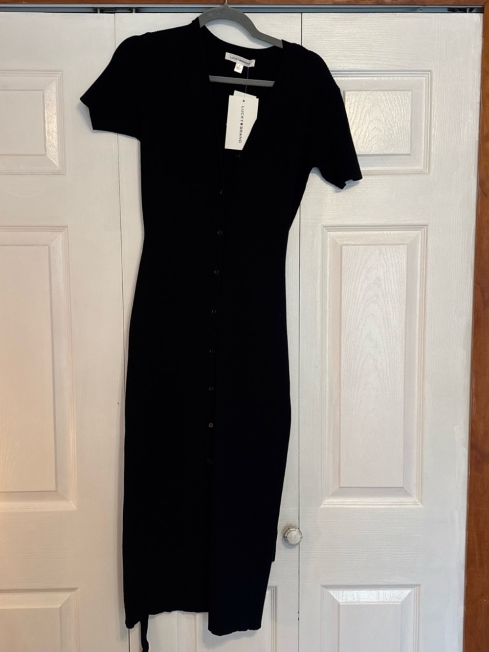 Short-Sleeve Button-Front Knit Sweater Dress Maxi with Belt- Black